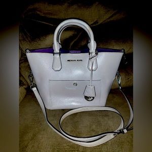 Michael Kors AV-1410 Marilyn Small Saffiano Leather Bag in Grey/Purple.